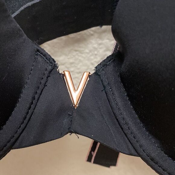 Victoria's Secret Lined Demi Bra 32D - Picture 4 of 6